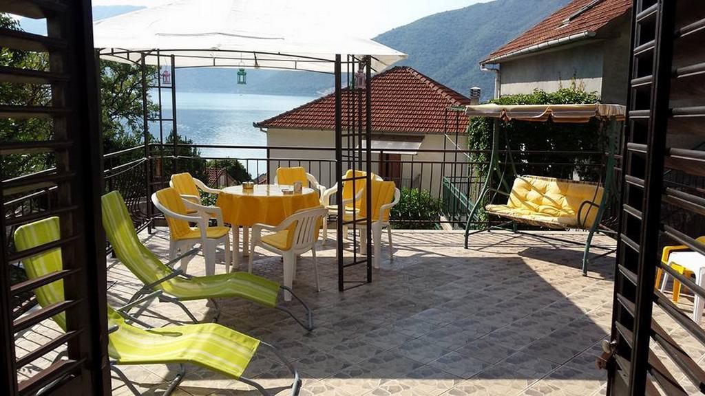 Holiday Home Bokokotorski Zaliv מראה חיצוני תמונה