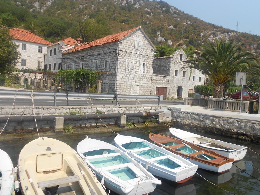 Holiday Home Bokokotorski Zaliv מראה חיצוני תמונה